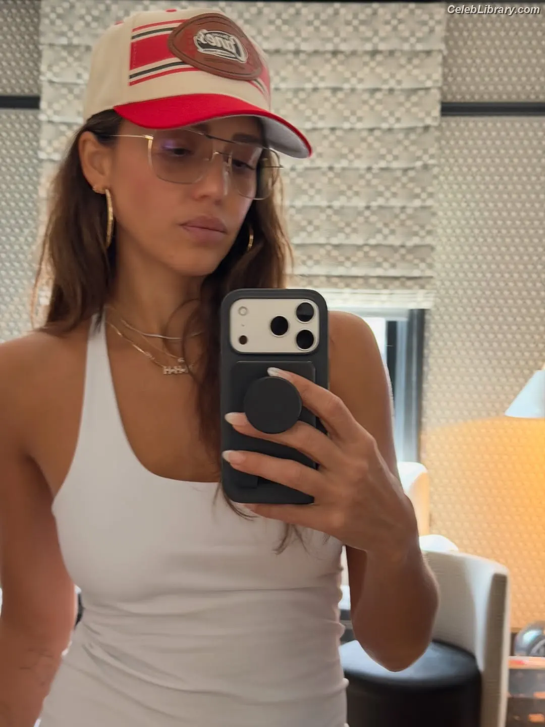 Jessica Alba photo 13 of 1747