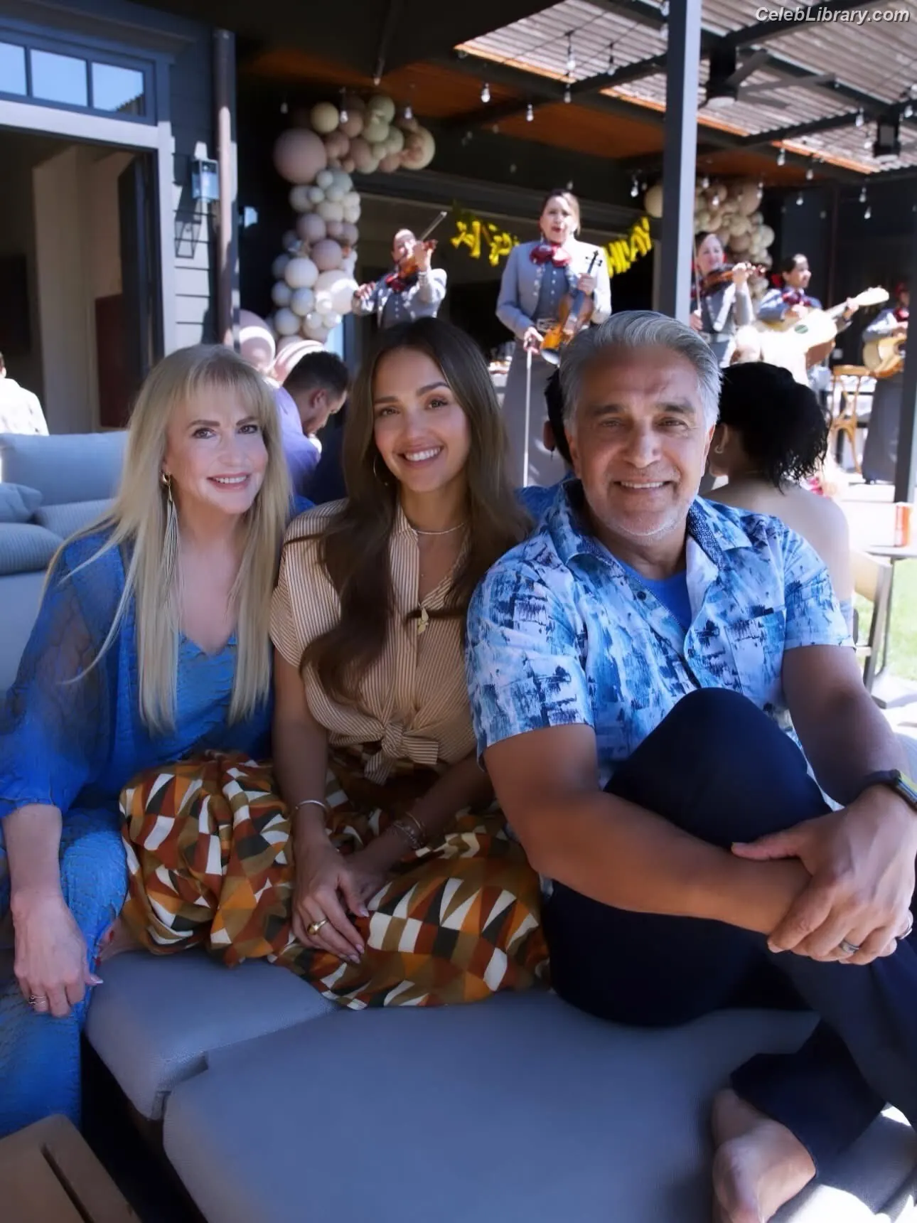 Jessica Alba photo 13 of 1747