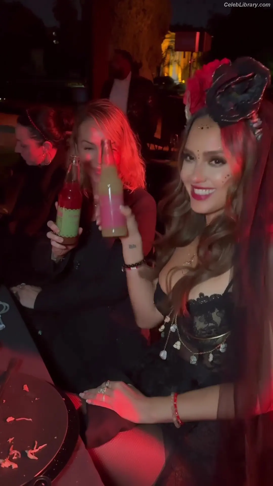 Jessica Alba photo 20 of 1747