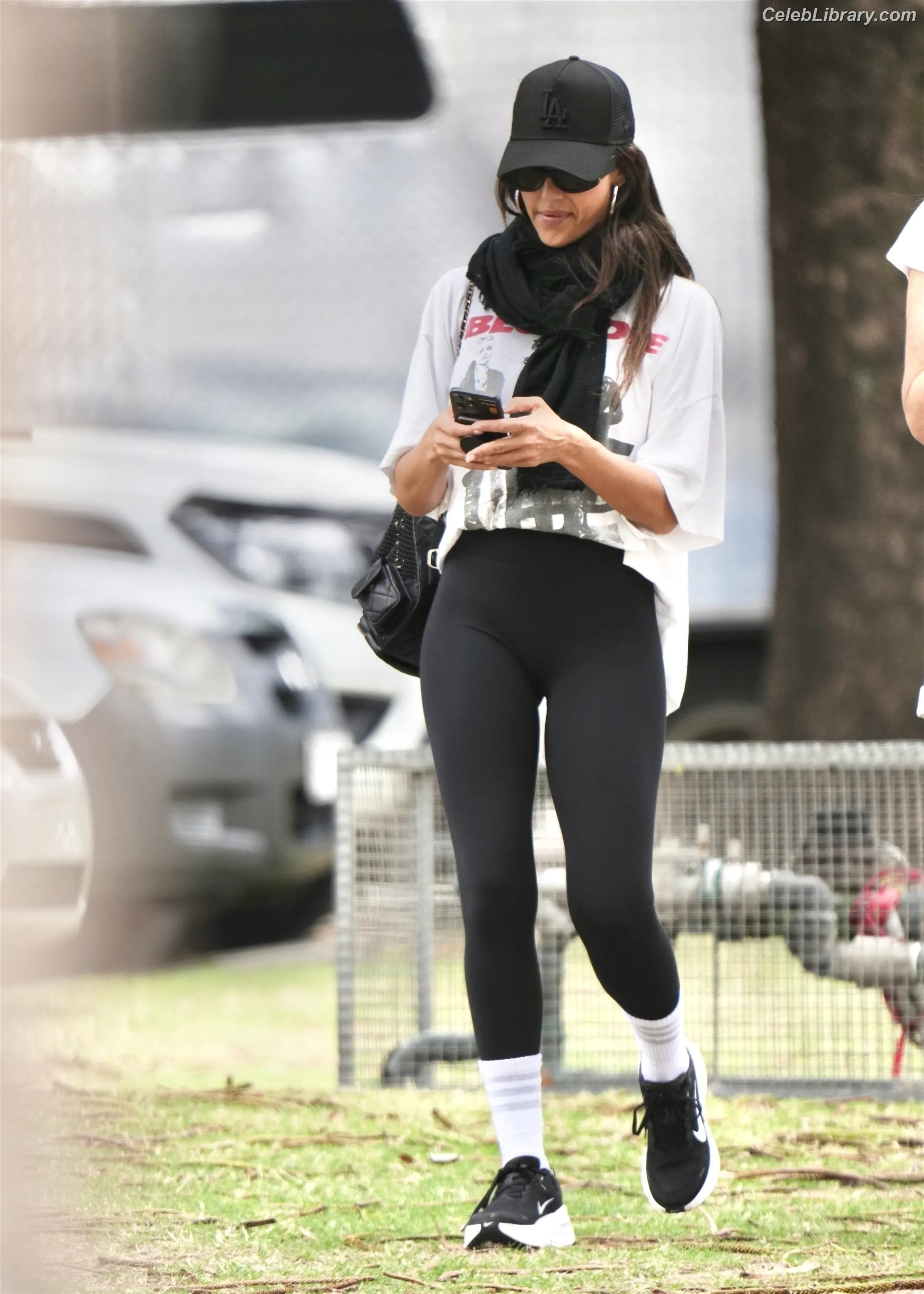 Jessica Alba photo 2 of 1747