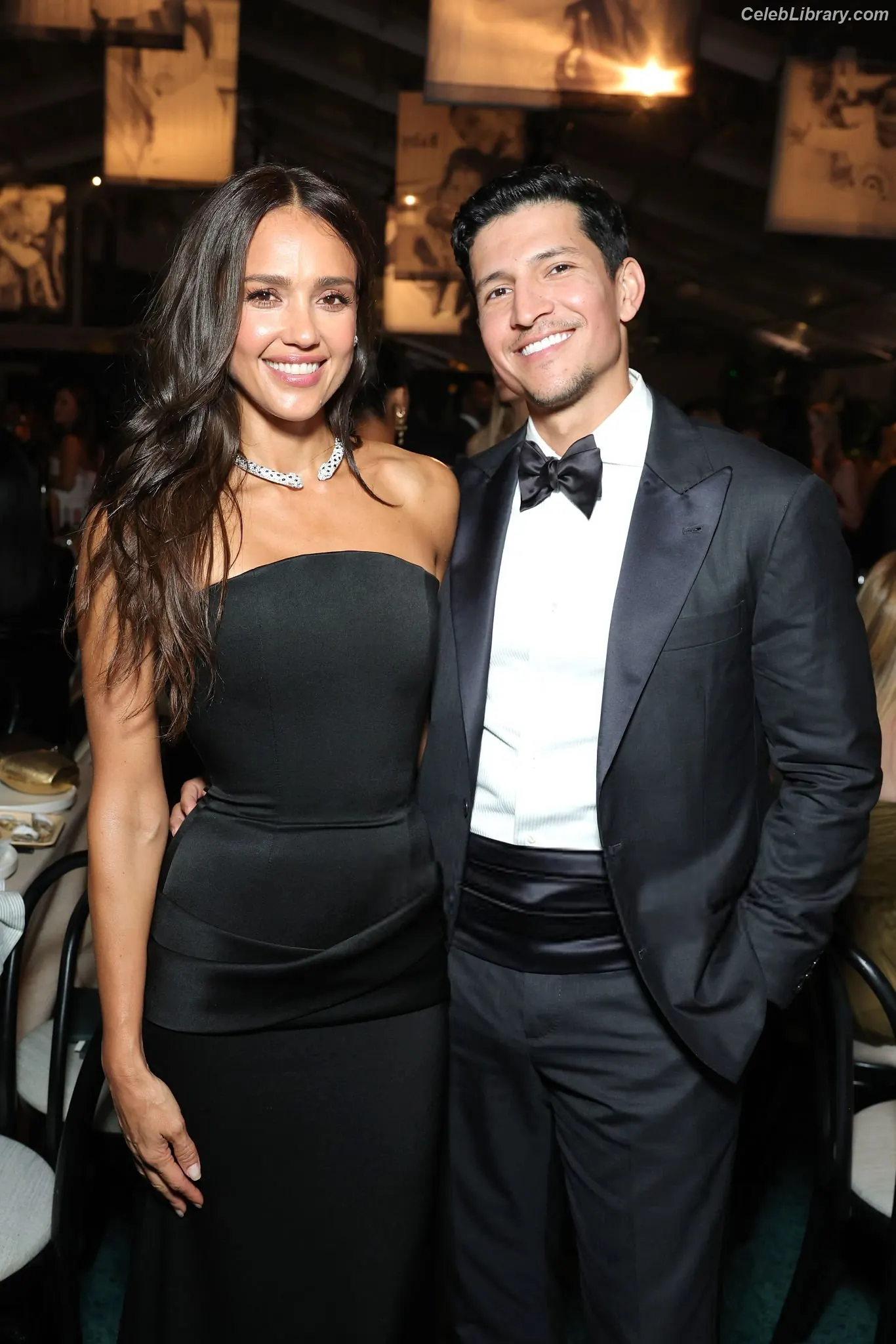 Jessica Alba photo 12 of 1747