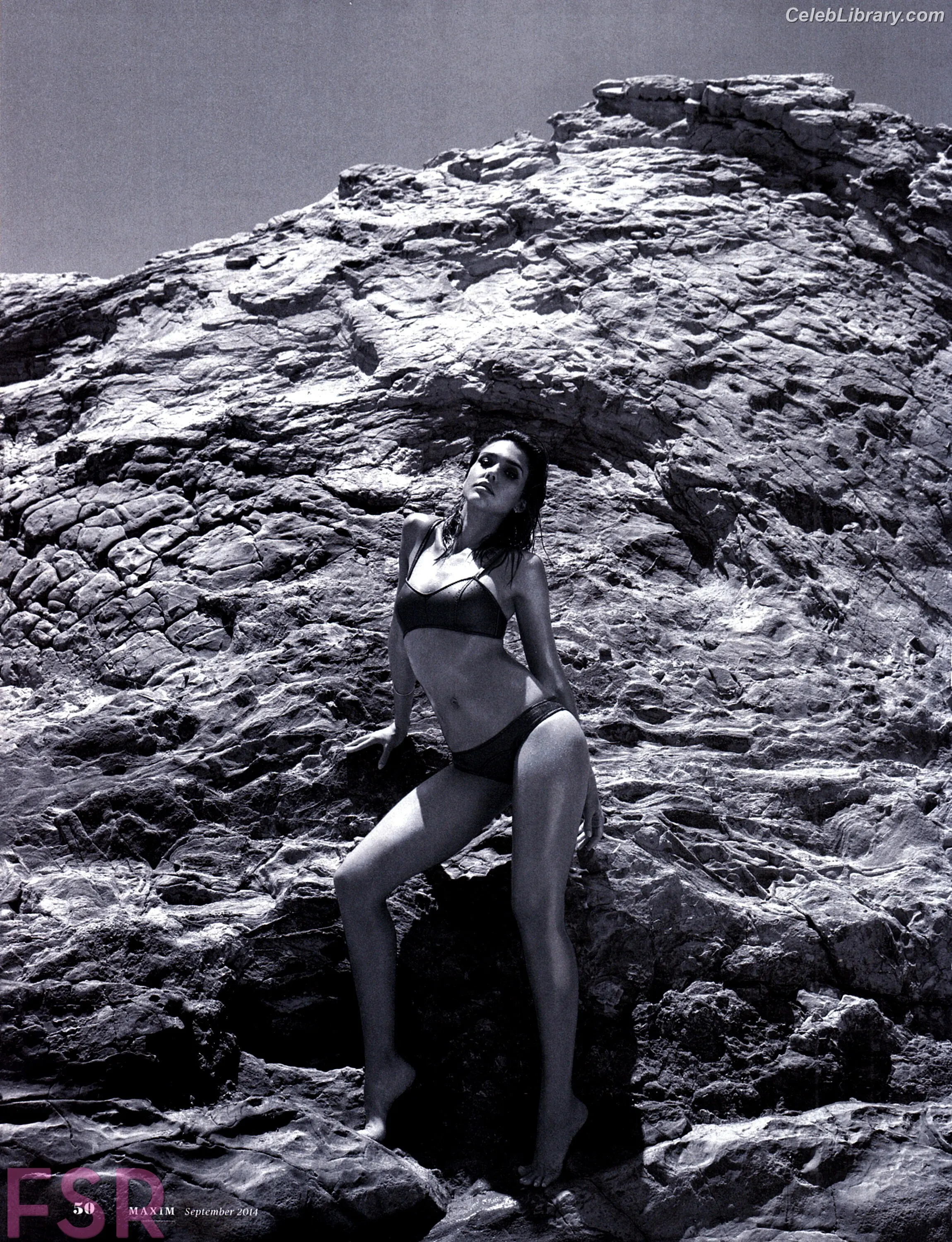 Jessica Alba photo 23 of 1747
