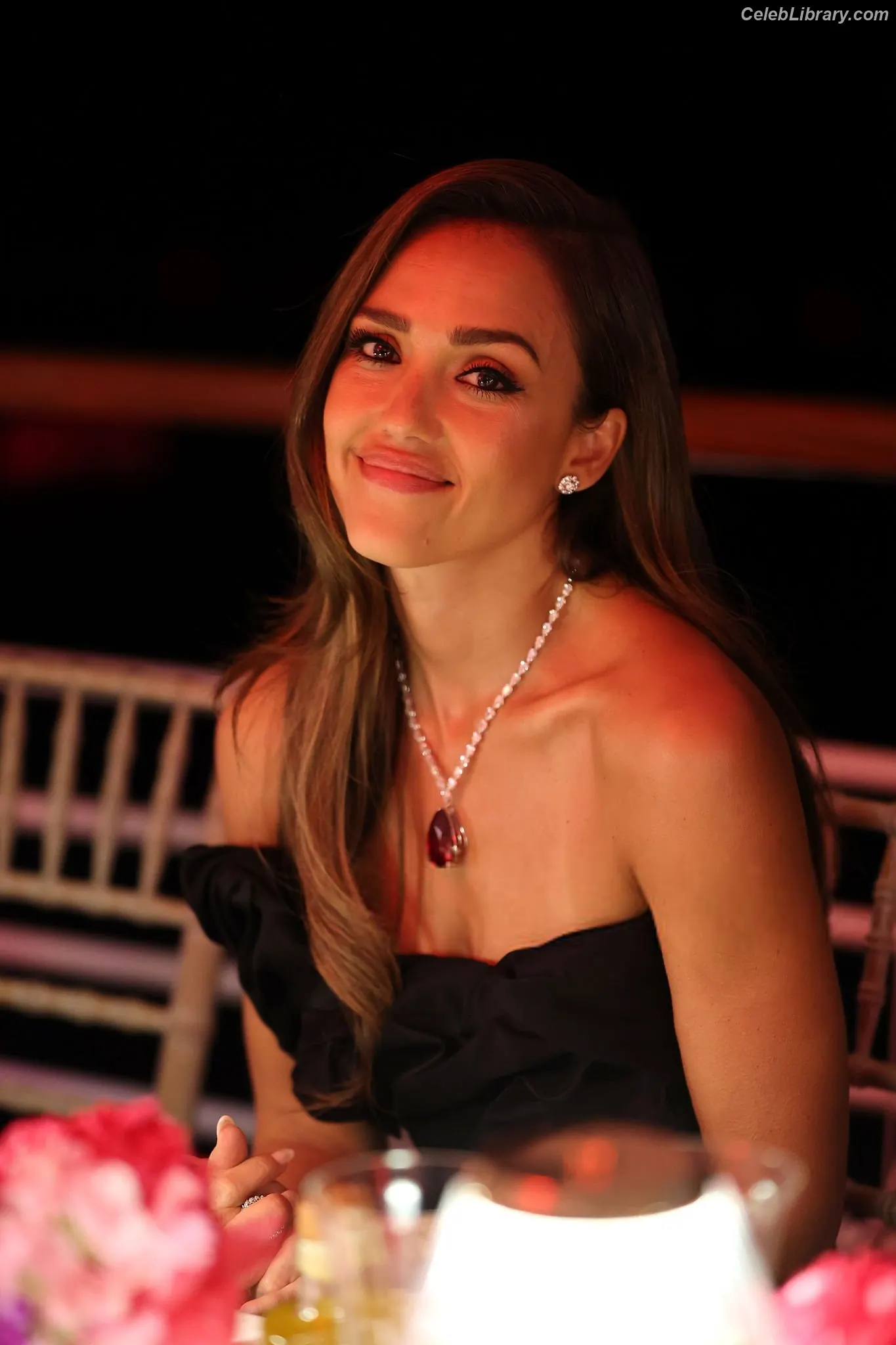 Jessica Alba photo 21 of 1747