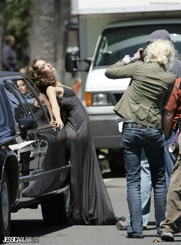 Jessica Alba photo 8 of 1748