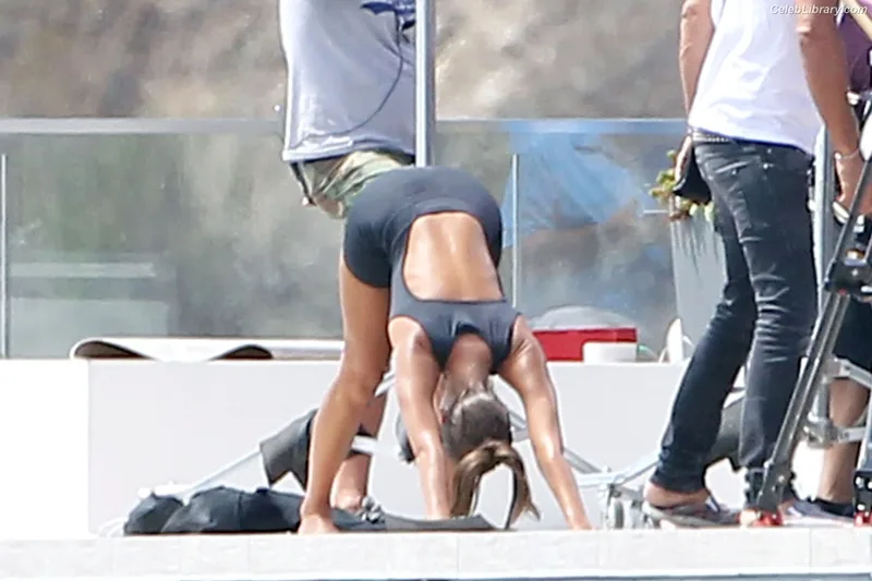 Jessica Alba photo 3 of 1748