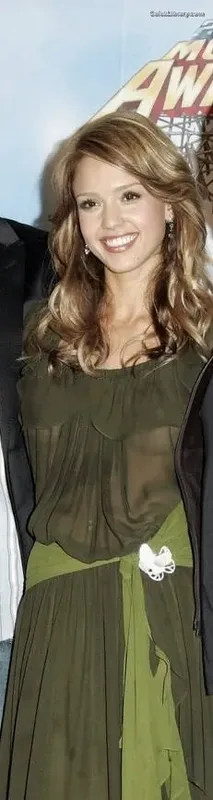 Jessica Alba photo 4 of 1748