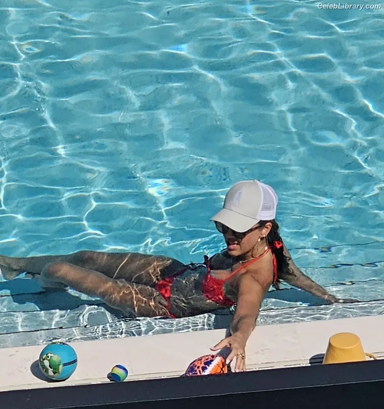 Jessica Alba photo 13 of 1748