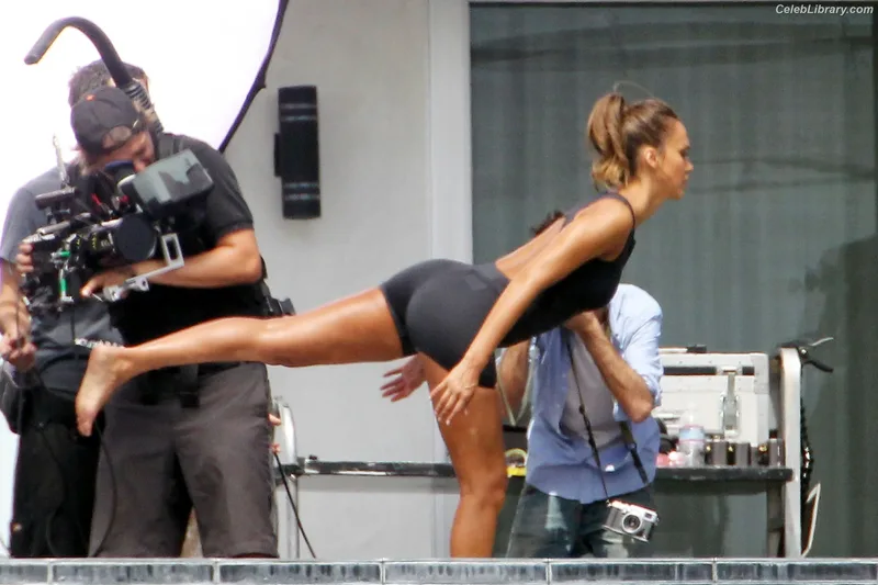Jessica Alba photo 11 of 1748