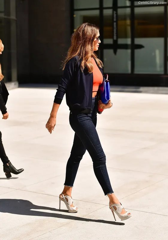 Jessica Alba photo 9 of 1748