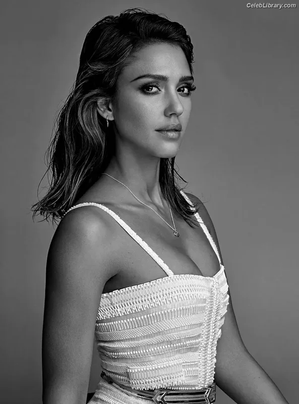 Jessica Alba photo 14 of 1748