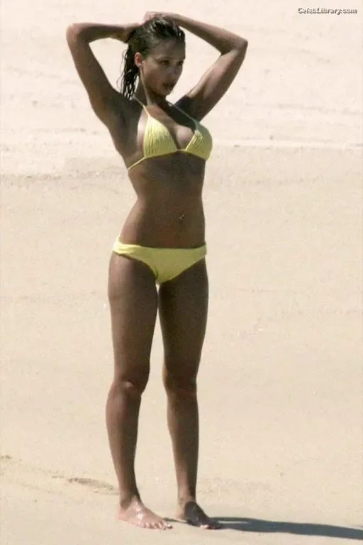 Jessica Alba photo 10 of 1748