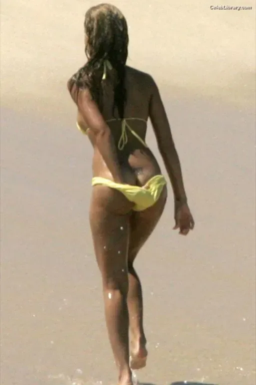 Jessica Alba photo 21 of 1748