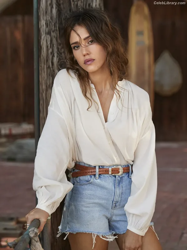 Jessica Alba photo 19 of 1748