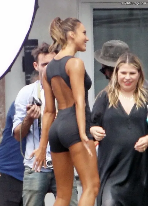 Jessica Alba photo 6 of 1748
