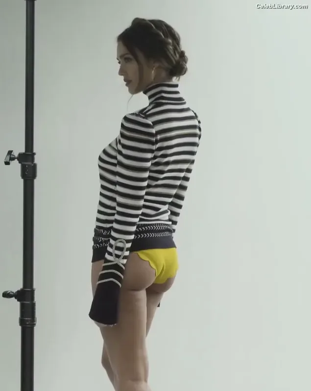 Jessica Alba photo 5 of 1748