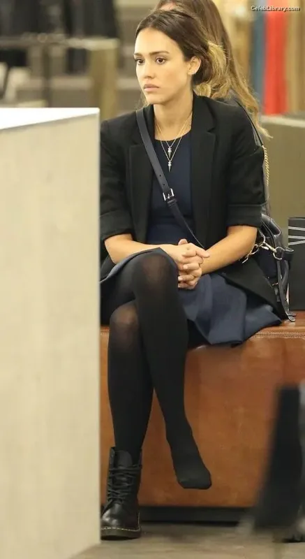 Jessica Alba photo 23 of 1748