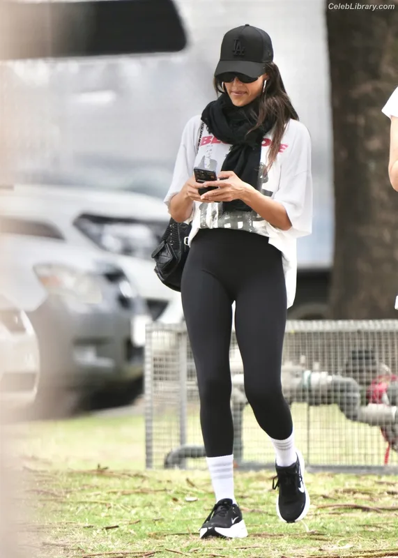 Jessica Alba photo 2 of 1748