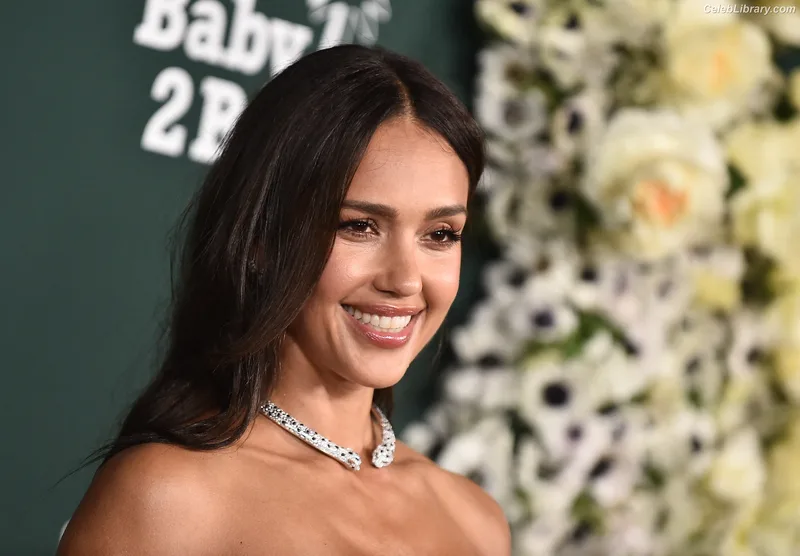 Jessica Alba photo 23 of 1748