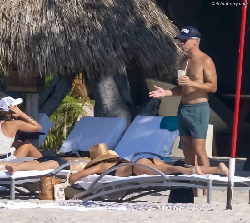 Jessica Alba photo 16 of 1748