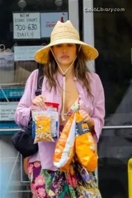 Jessica Alba photo 14 of 1748