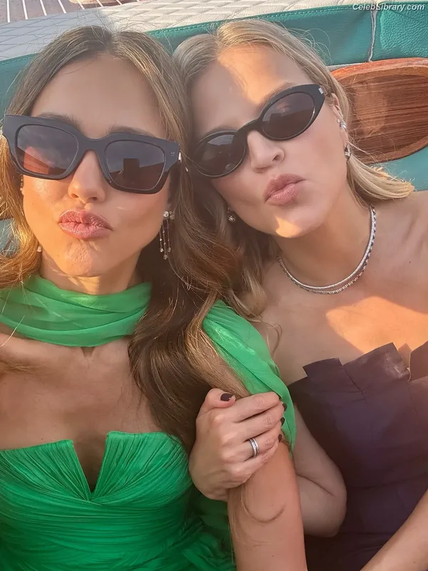 Jessica Alba photo 5 of 1748
