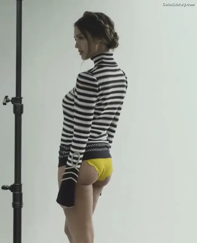 Jessica Alba photo 4 of 1748