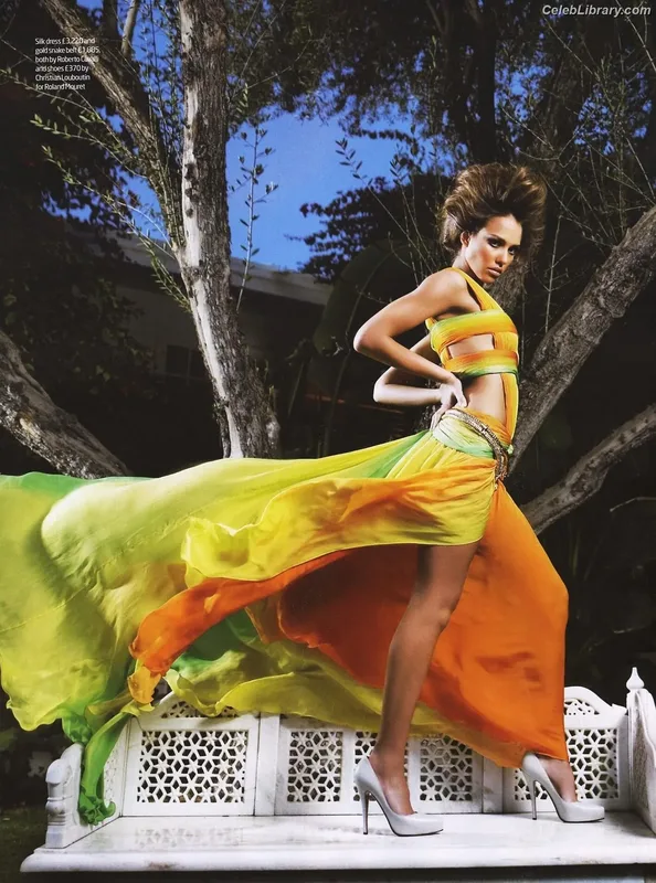 Jessica Alba photo 4 of 1748