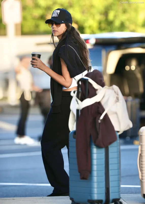 Jessica Alba photo 10 of 1748
