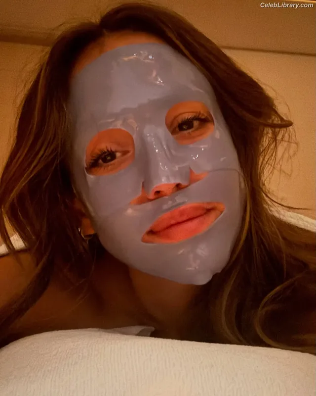 Jessica Alba photo 15 of 1748