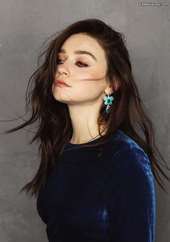 Jessica Barden photo 21 of 45