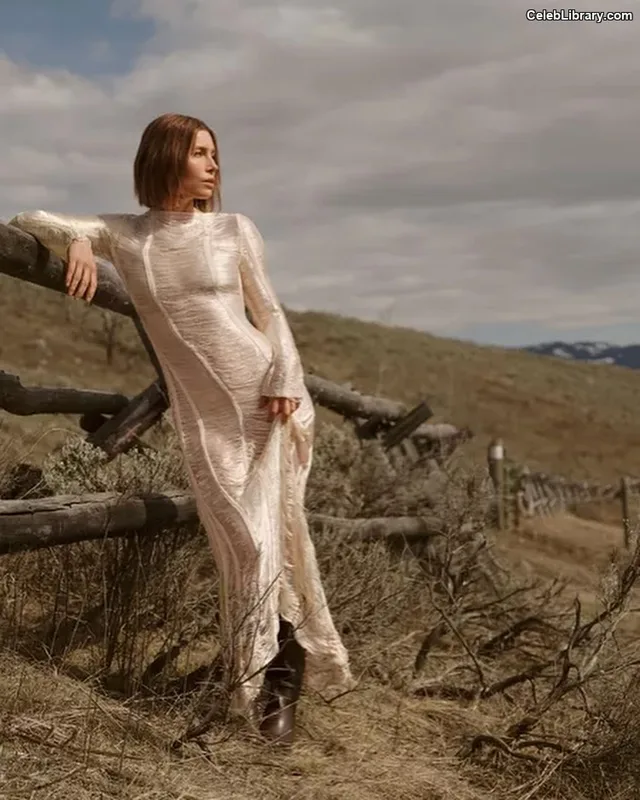 Jessica Biel photo 11 of 516