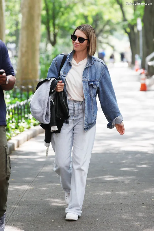 Jessica Biel photo 23 of 516