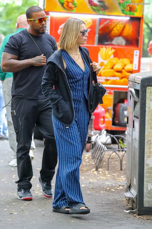 Jessica Biel photo 6 of 516