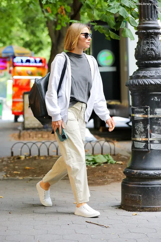 Jessica Biel photo 13 of 516