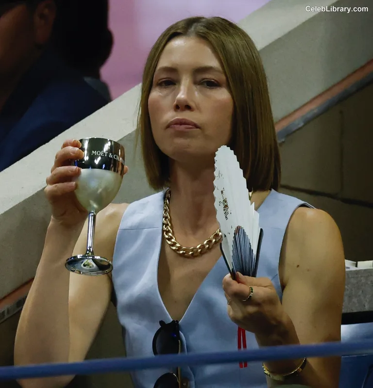 Jessica Biel photo 15 of 516