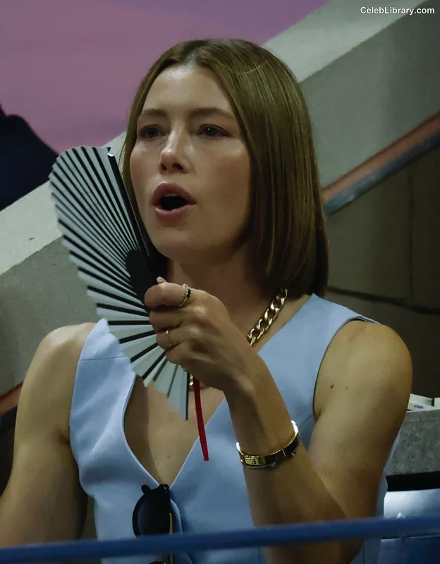 Jessica Biel photo 21 of 516