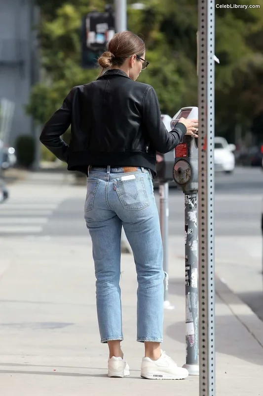 Jessica Biel photo 10 of 516