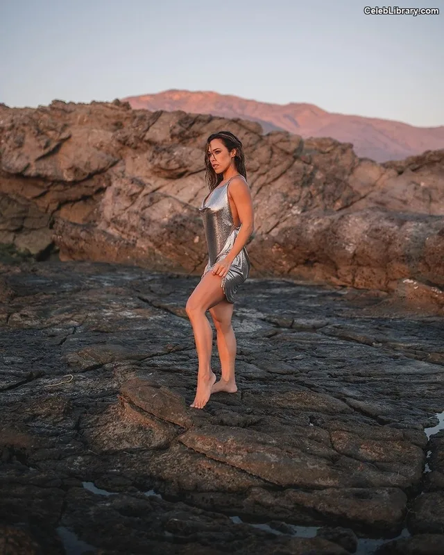 Jessica Camacho photo 11 of 40