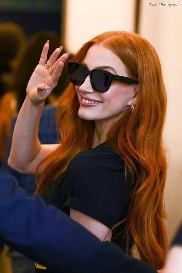 Jessica Chastain photo 12 of 1061