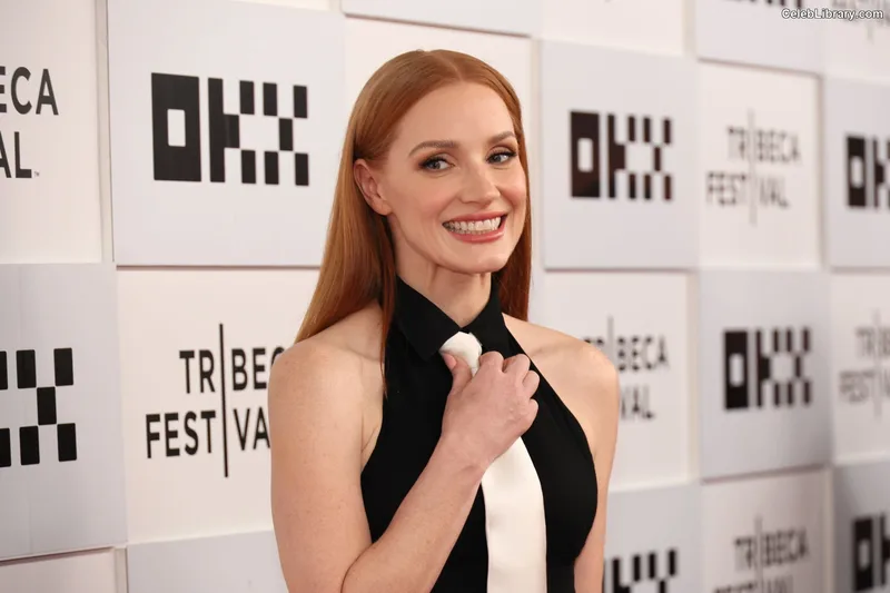 Jessica Chastain photo 10 of 1062