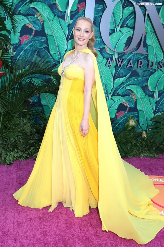 Jessica Chastain photo 3 of 1062