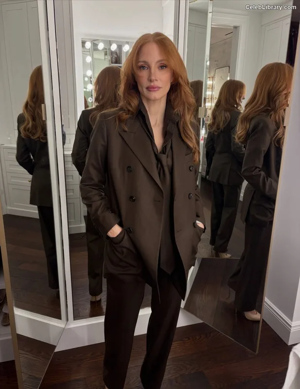 Jessica Chastain photo 5 of 1062