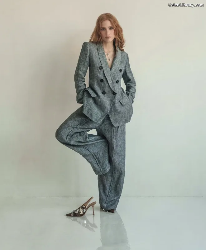 Jessica Chastain photo 1 of 1062