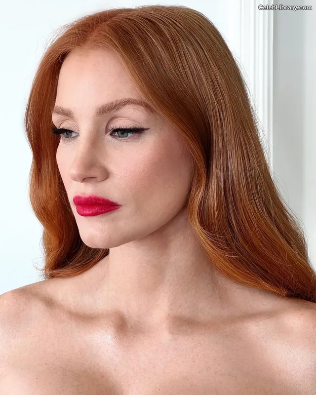Jessica Chastain photo 1 of 1062