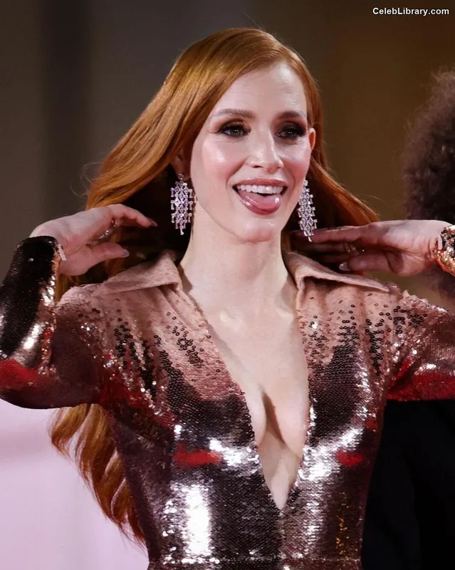 Jessica Chastain photo 3 of 1062
