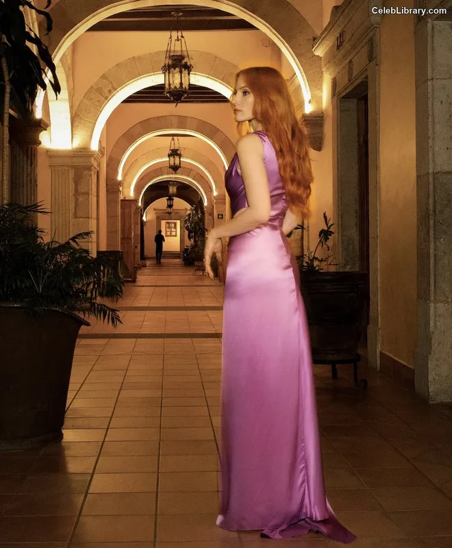 Jessica Chastain photo 5 of 1062