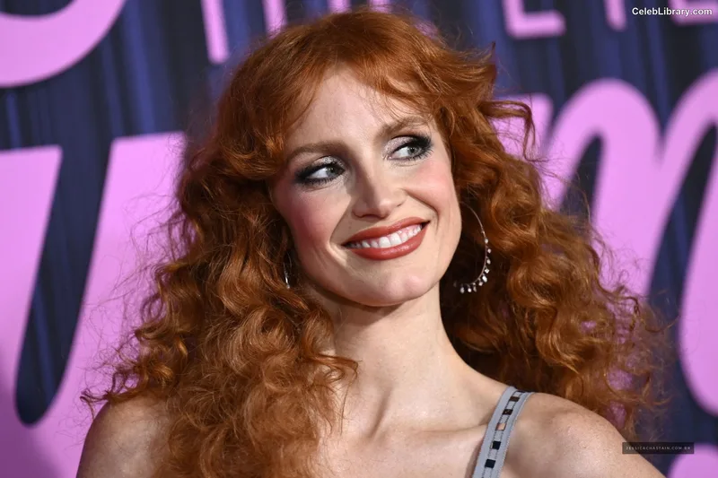 Jessica Chastain photo 7 of 1062
