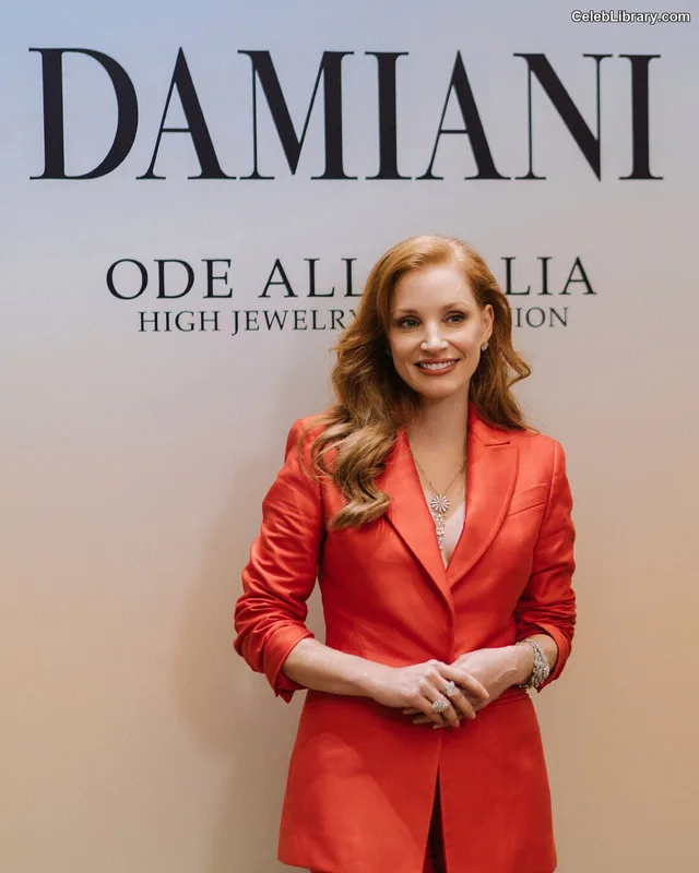 Jessica Chastain photo 3 of 1062