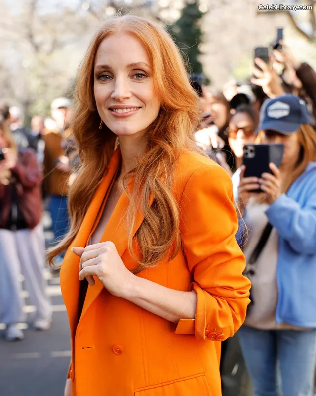 Jessica Chastain photo 2 of 1062