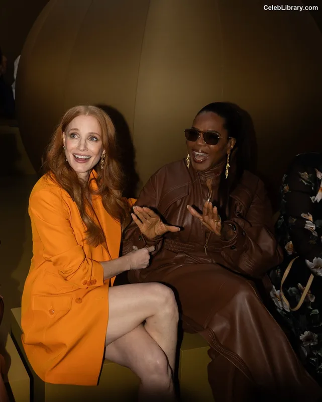 Jessica Chastain photo 1 of 1062